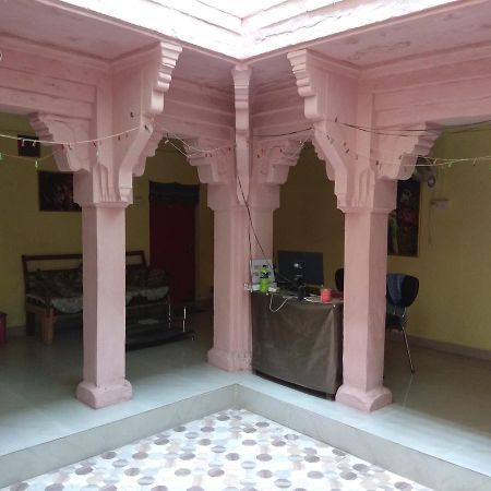 Radha Krishna Home Варанаси Экстерьер фото